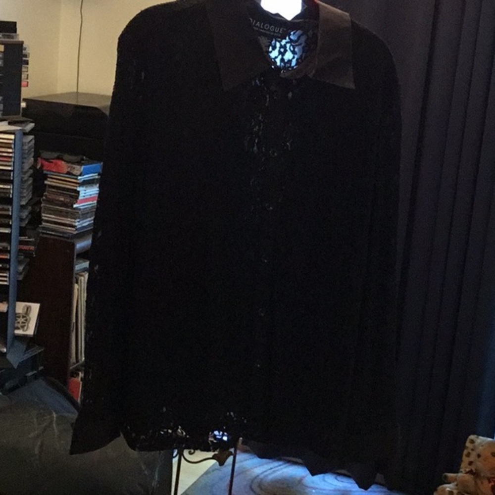 Black lace blouse SIZE 1X New No TAGS